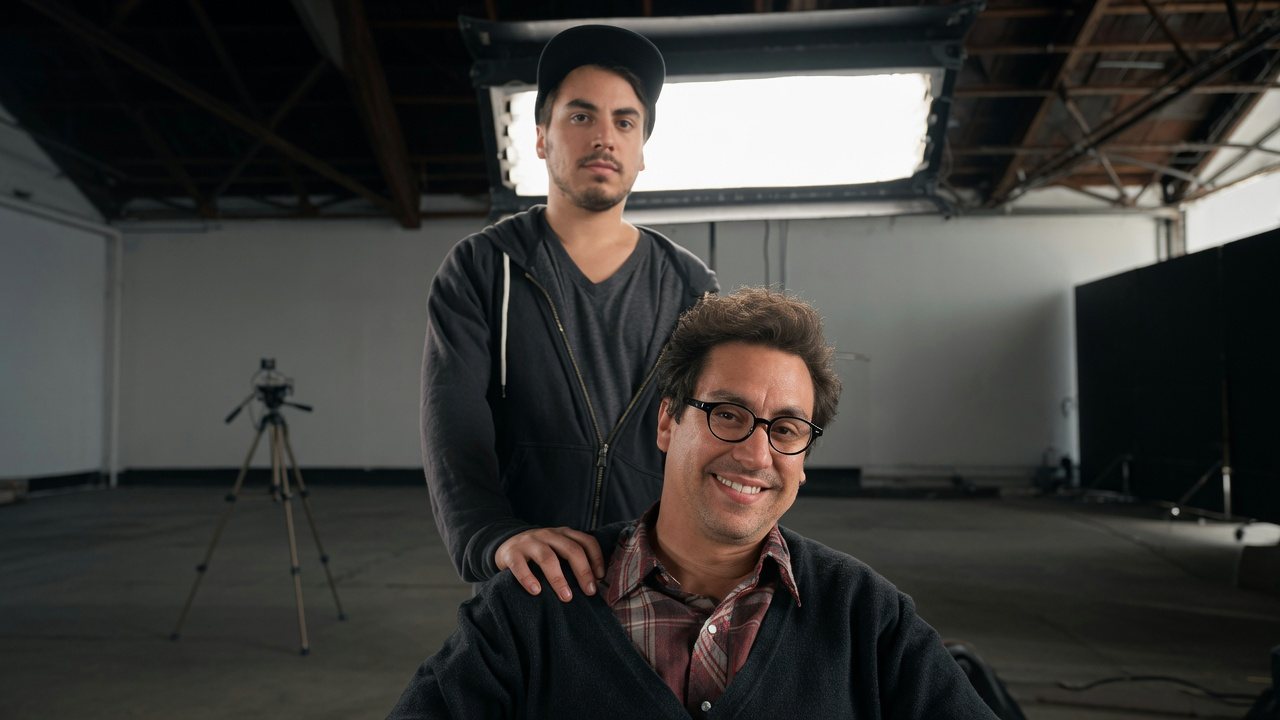 Polo junto a Camilo Martín Díaz Pinto en un set de filmación