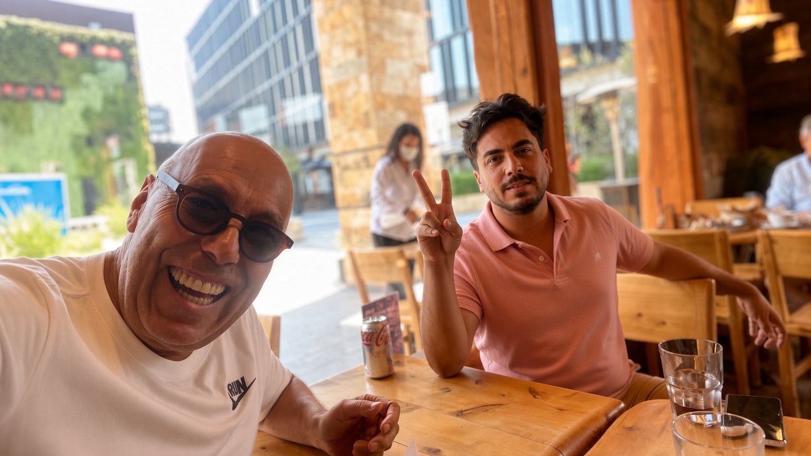 Reunión con Patricio Dueñas, CEO de amiPASS, planificando la transformación digital de la compañía