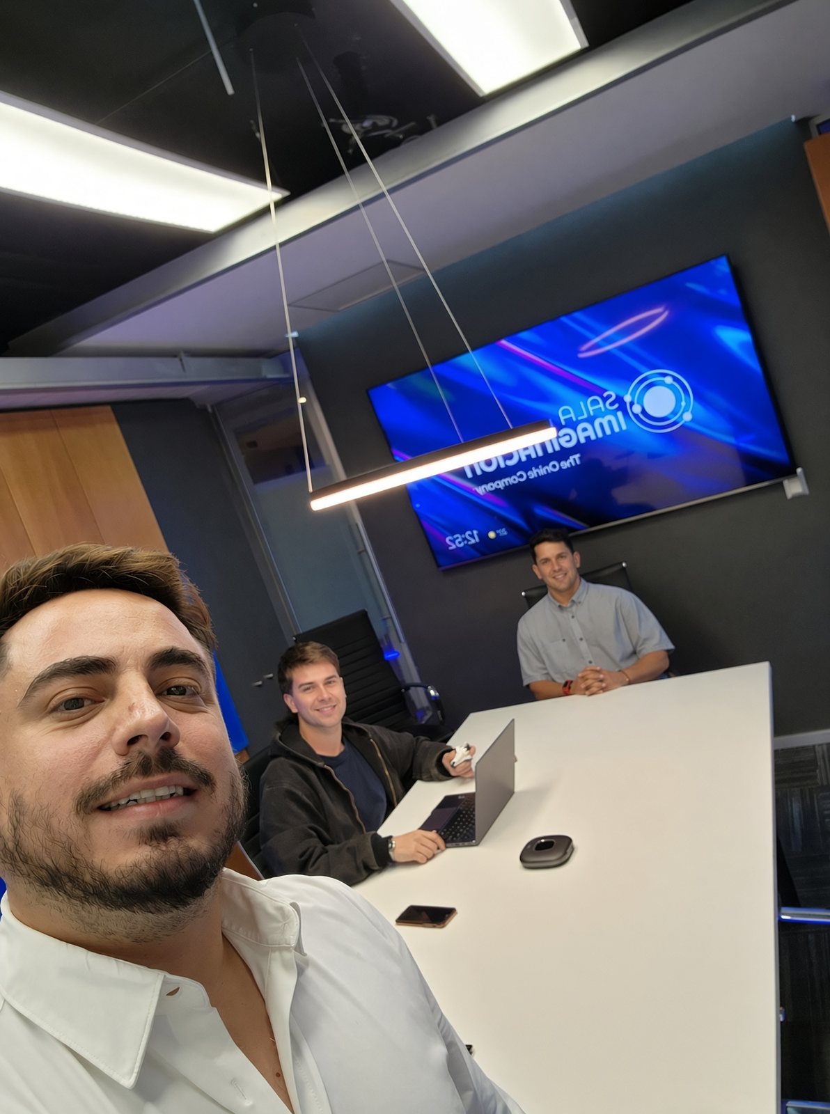 Reunión en la Sala Imaginación de Oniric