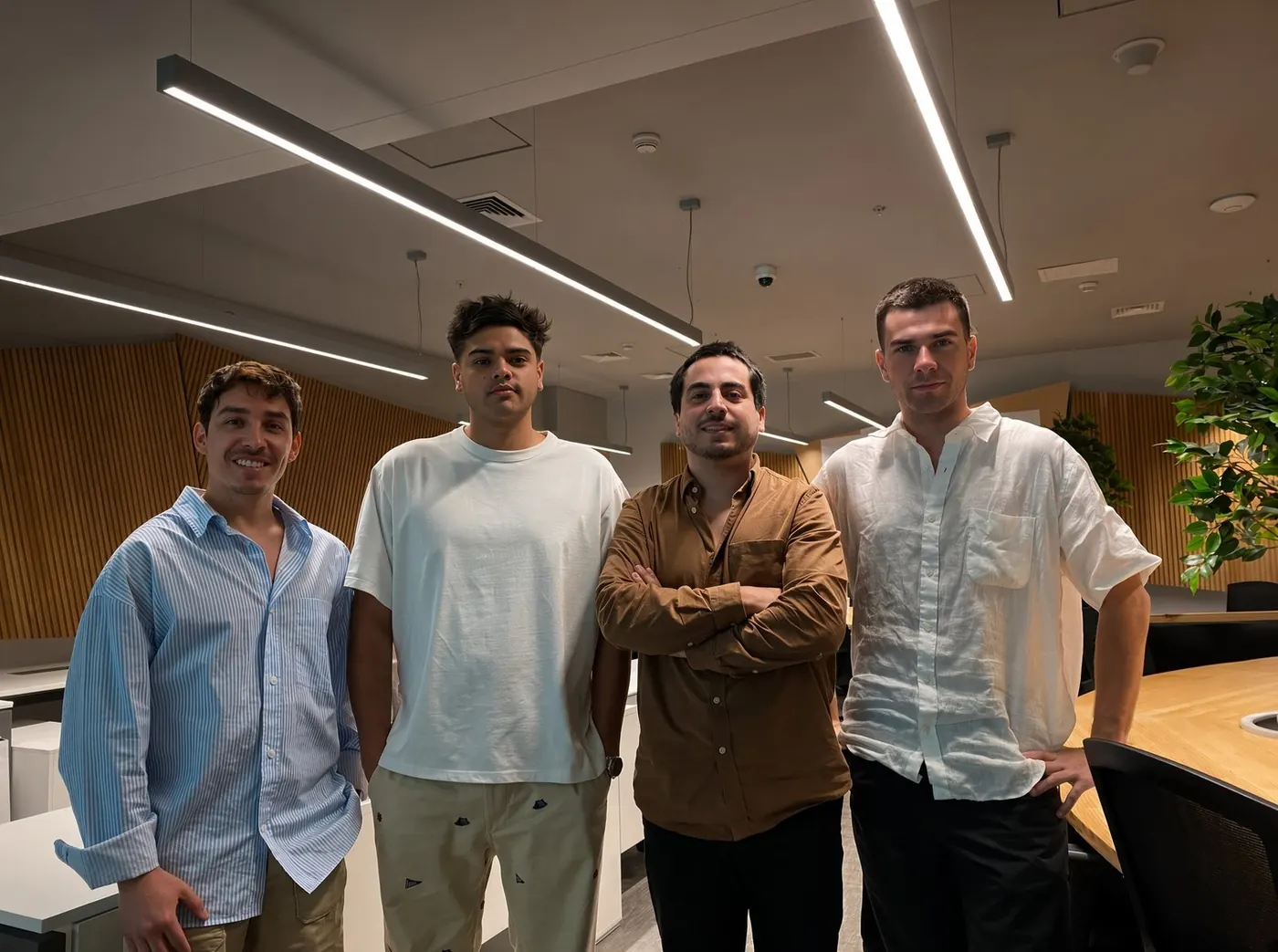El primer equipo de Wiwo, preparando la transformación de Oniric a Wiwo