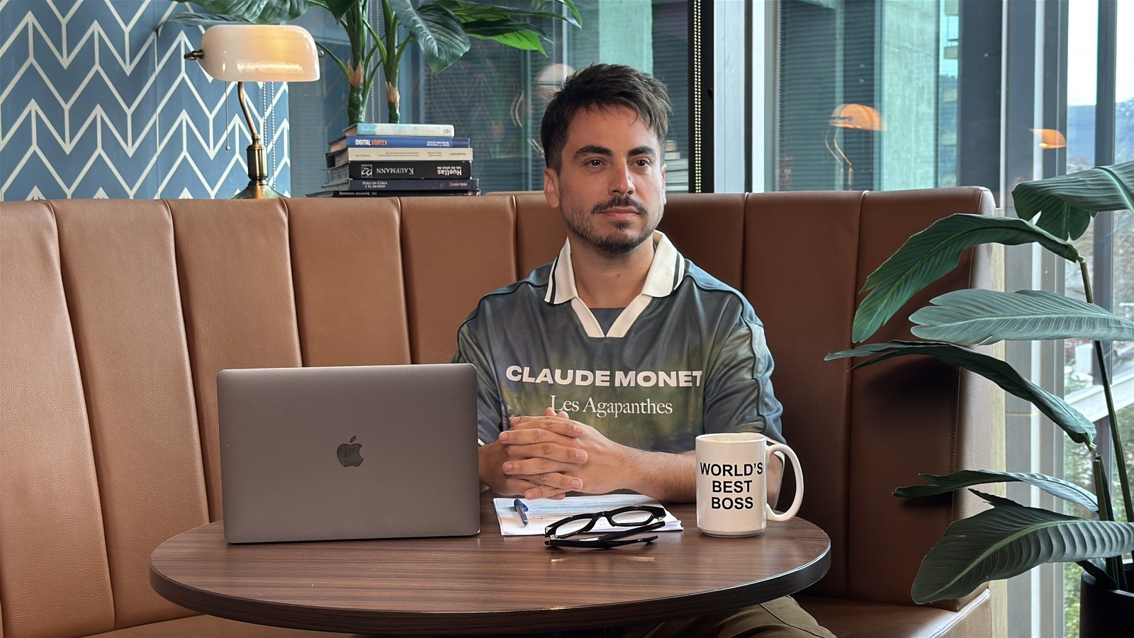 Polo Díaz en su oficina corporativa